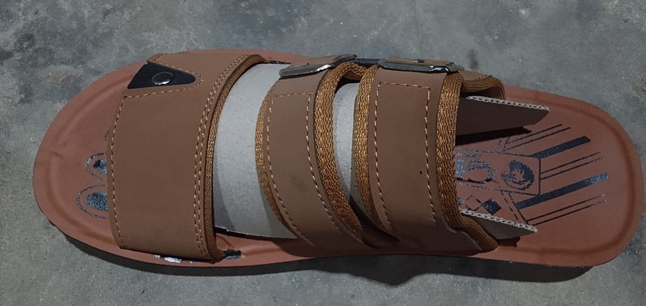 Brown sandal in leather